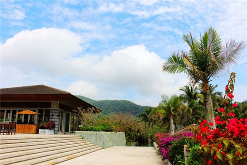 雪芙蓉冰淇淋店加盟优势是什么，加盟雪芙蓉冰淇淋店利润是怎么算的