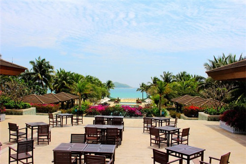 餐饮小吃店面怎样设计（餐饮小吃店门头图片）